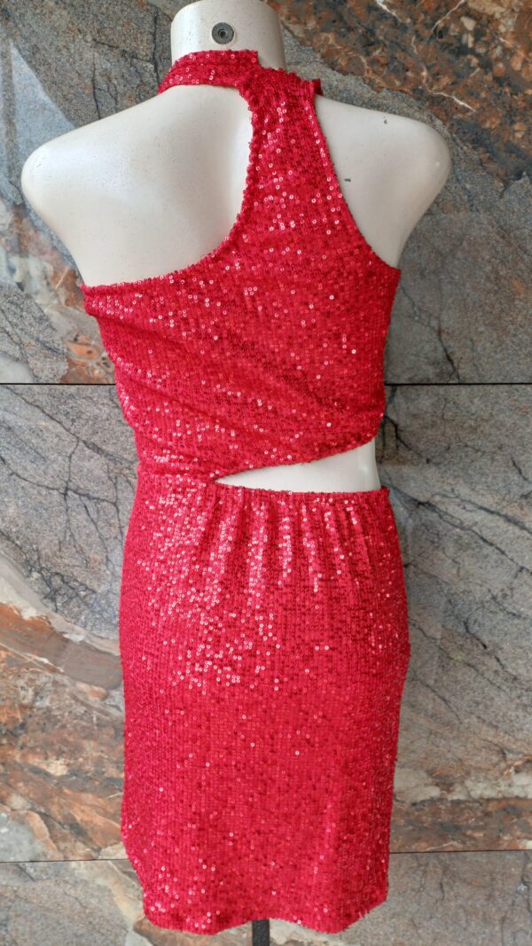 Vestido Vermelho com brilho - Imagem 2