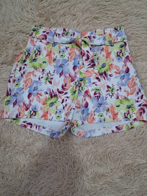 Short com estampa